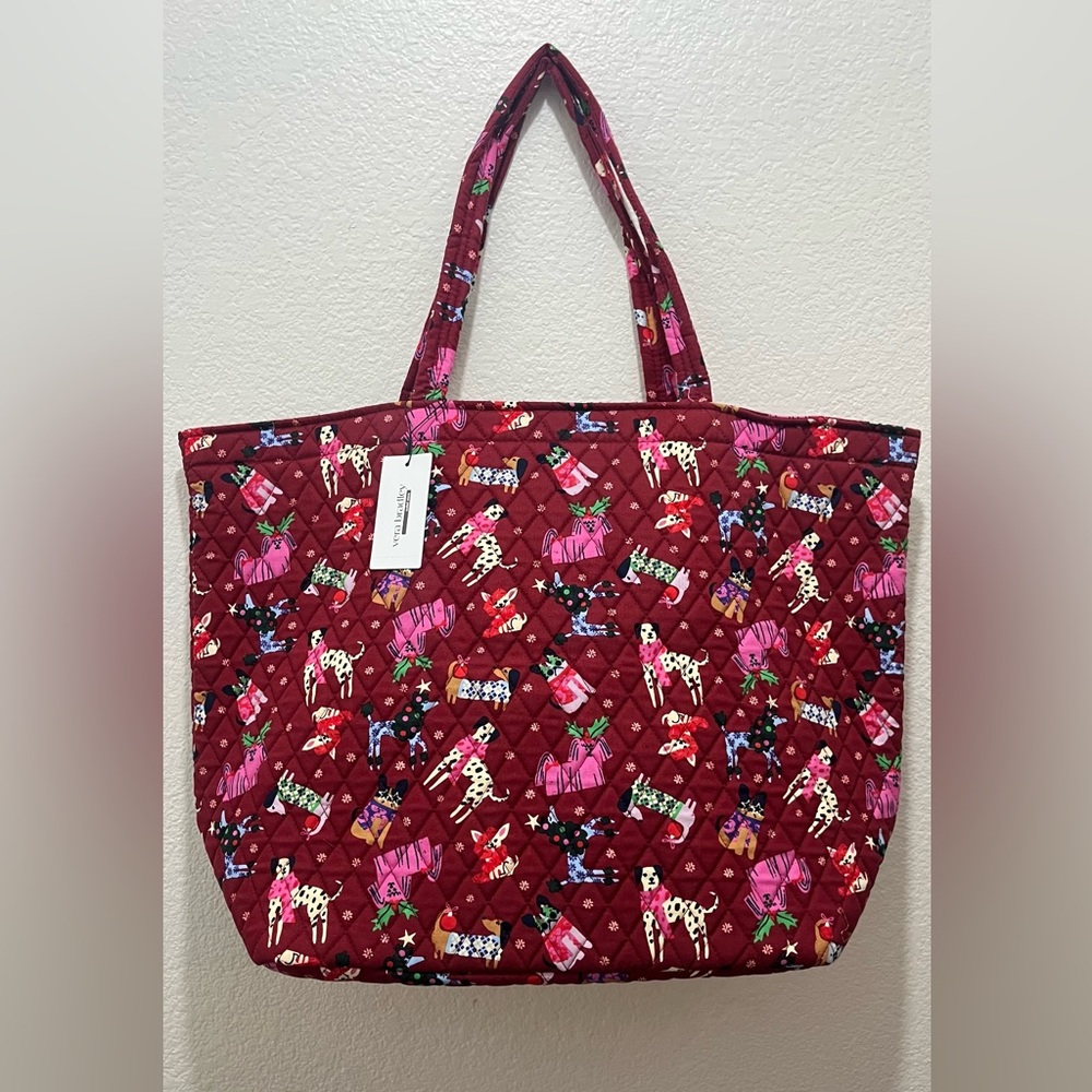 Vera Bradley Essential Grand Tote NWT